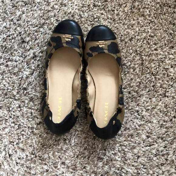Coach Ballet Flat - Picture 1 of 2